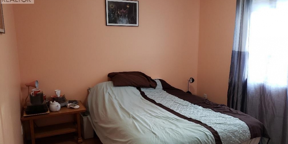 2455 KRESTON STREET Terrace Photo 8 2455 KRESTON STREET Terrace Photo 8